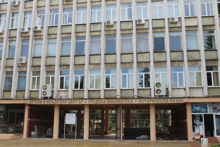 Градската библиотека в Димитровград  отваря пак врати от 6 юни