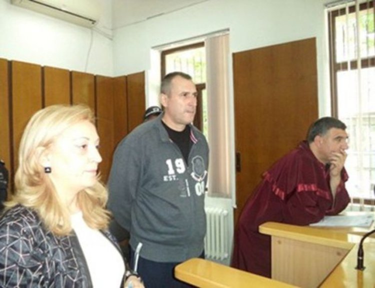 Обвиниха полицая от Пловдив за убийството на родителите му