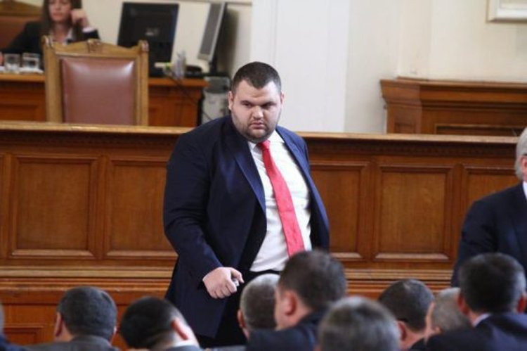 Гочева продаде "Печатница София" на фирма, свързана с Пеевски
