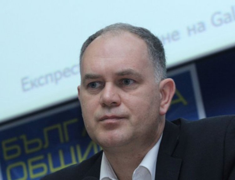 Кадиев: Засега резултатът е 12 000 излъгани учители  