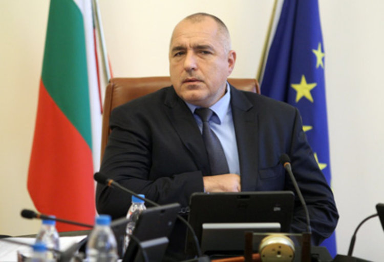 Борисов научил от медиите за увеличение на учителските заплати