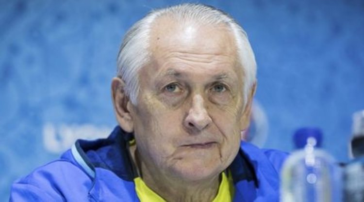 Селекционерът на Украйна също напуска поста след провала