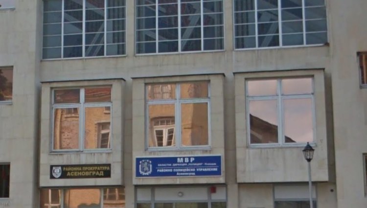 Двама се млатиха в заведение на бензиностанция