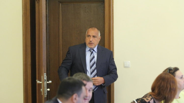 Ако ГЕРБ загубят президентските избори, Борисов хвърля оставка