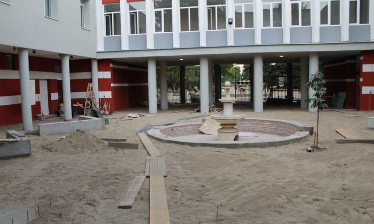 Преобразяват Лятна читалня на библиотеката в Димитровград