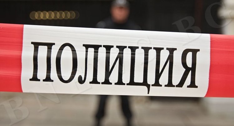 22-годишно момиче се хвърли от 9-ия етаж 