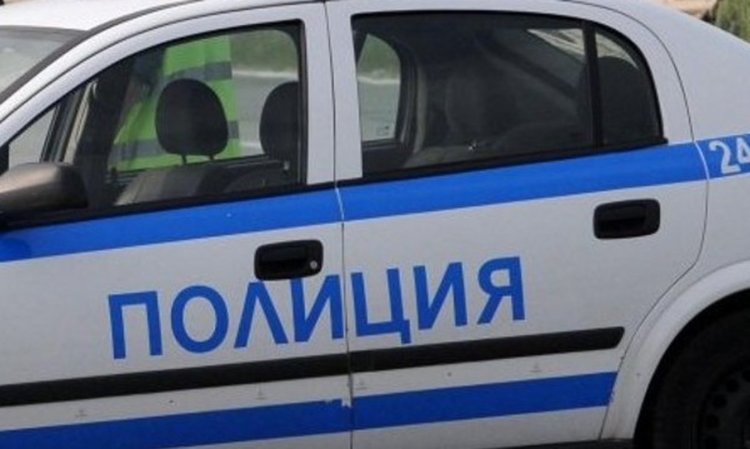 Освободиха от ареста шофьора, изпочупил автобус с бухалка