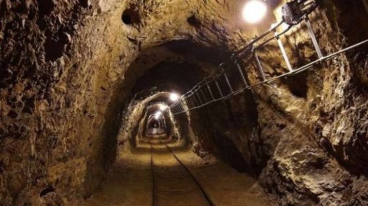 Миньор пострада в рудник в Мадан, има опасност да ослепее