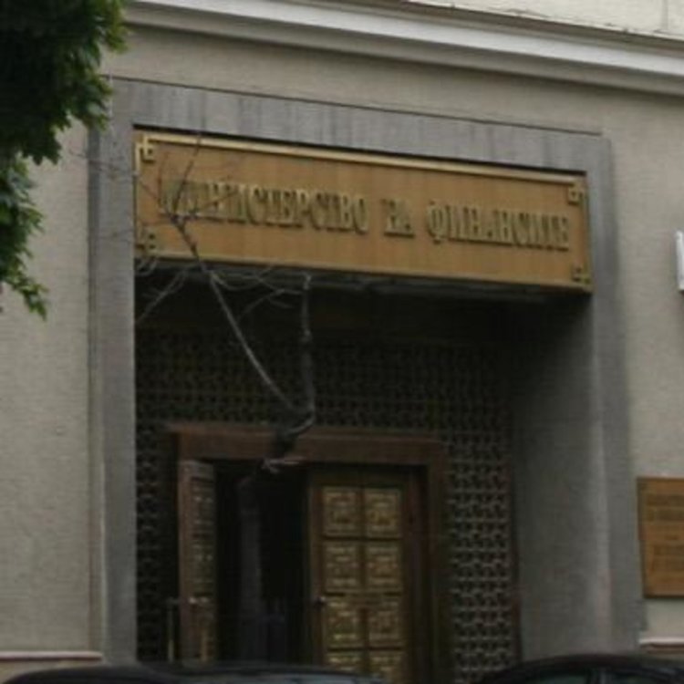 Нова система на МФ откри 30 длъжници за ден