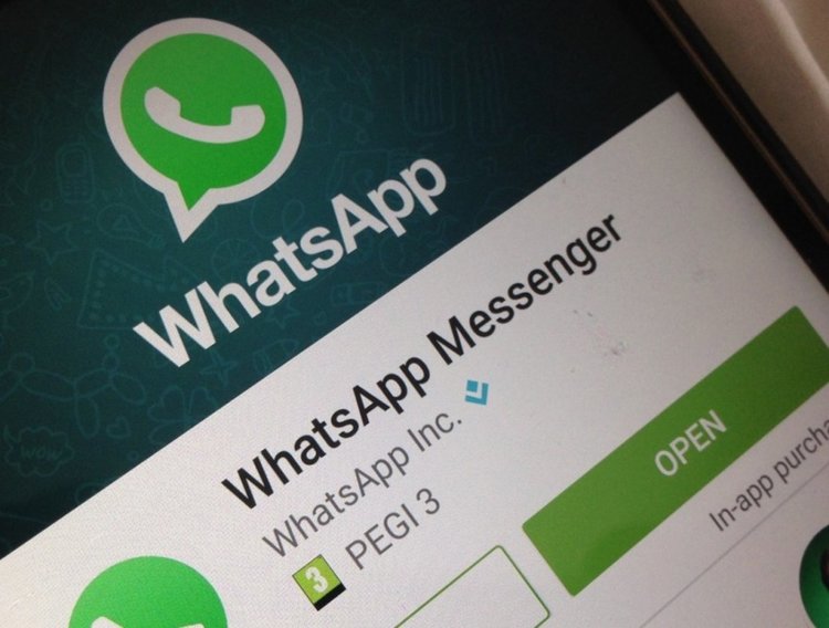 WhatsApp ще споделя телефонните номера на потребителите с Facebook