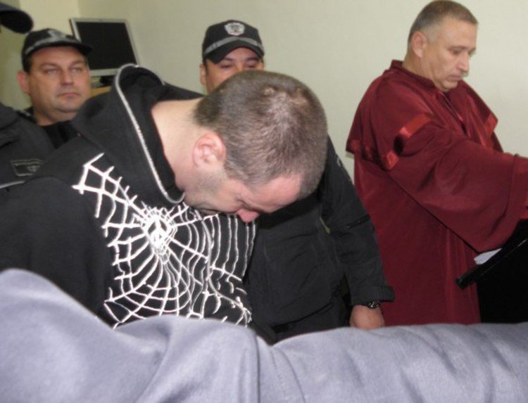 Прокуратурата предаде на съд Ембака за убийството на АМ "Струма" 