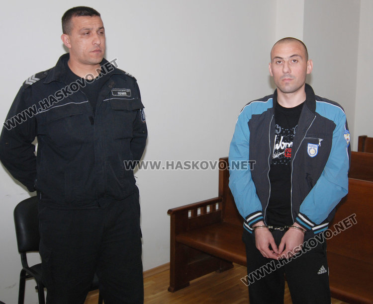 Убиец на хасковски таксиметров шофьор осъди затвора
