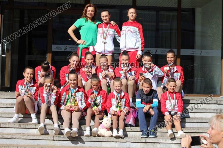 15 медала, от които 5 златни за „Мега спорт“ от Боровец