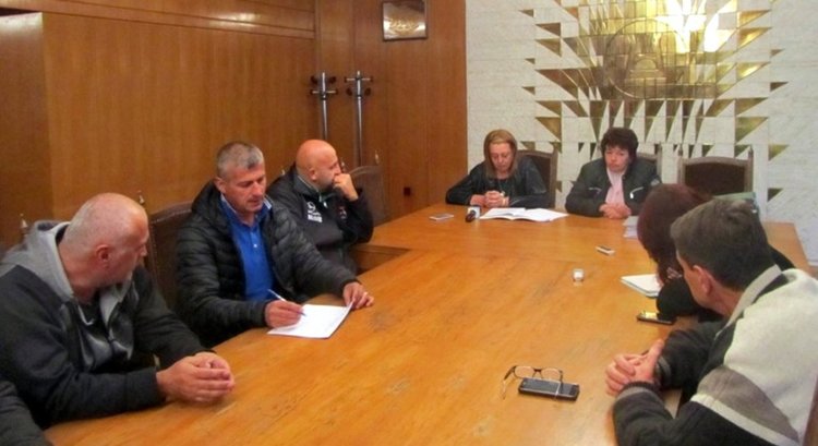 Новия налог за такситата в Община Смолян ще бъде 300 лева