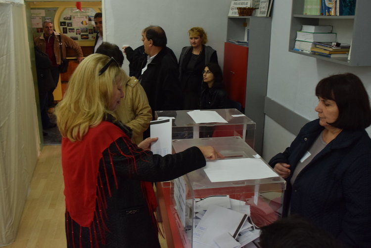 Интригата в президентските избори се заплита