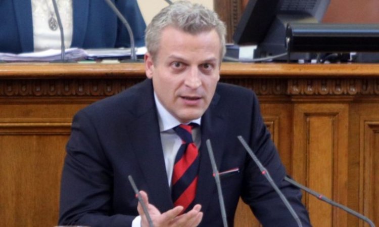 Ремонтират бюджета на Здравната каса до второ четене