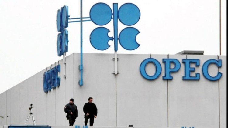 Блумбърг: ОПЕК пред споразумение за петрола
