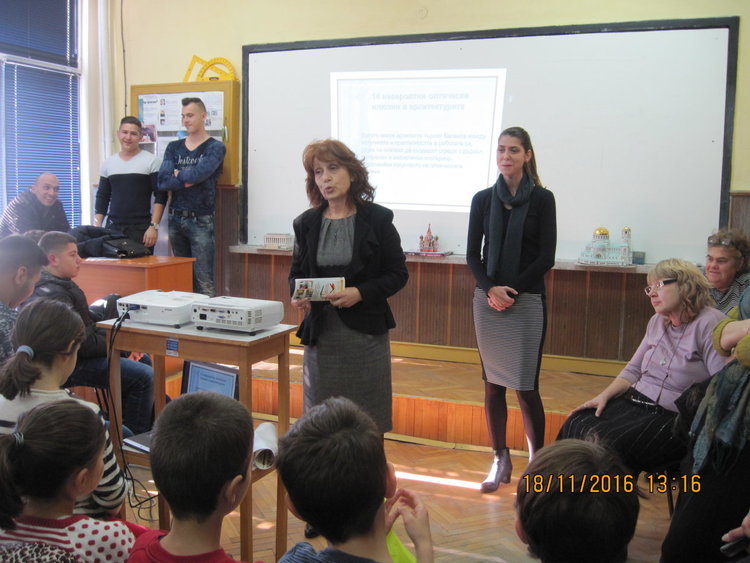 На гости в Професионалната гимназия по строителство – в Световната седмица по предприемачество