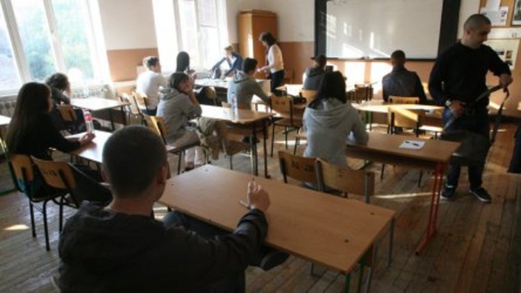 5600 деветокласници на тест по функционална грамотност на 30 ноември