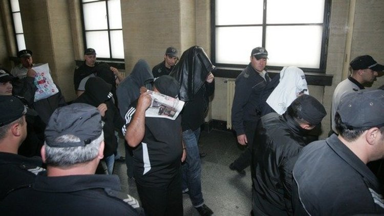 Съдът оправда 11 катаджии, задържани при акция ”Палките”