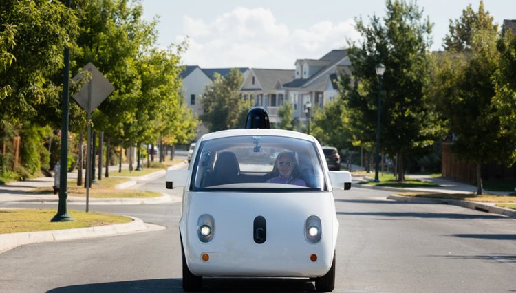 Waymo - колата без пилот на Google (видео)