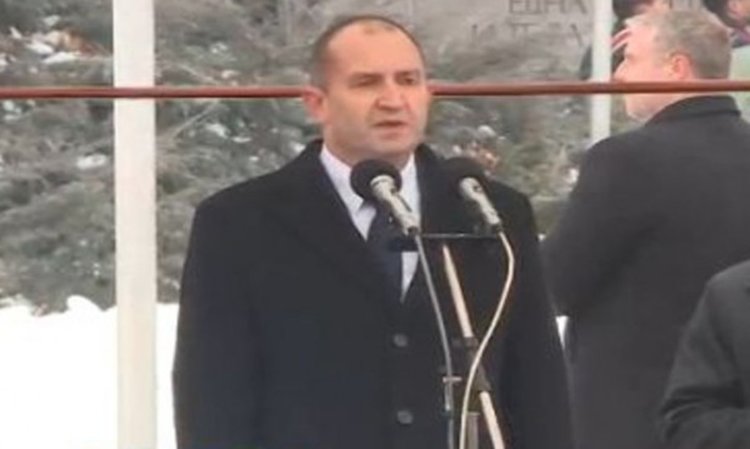 Радев: Да повярваме във възможностите си, да продължим напред