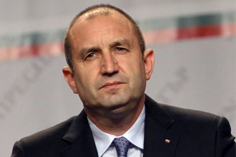 Съюзът на летците предложил на партиите Радев за президент