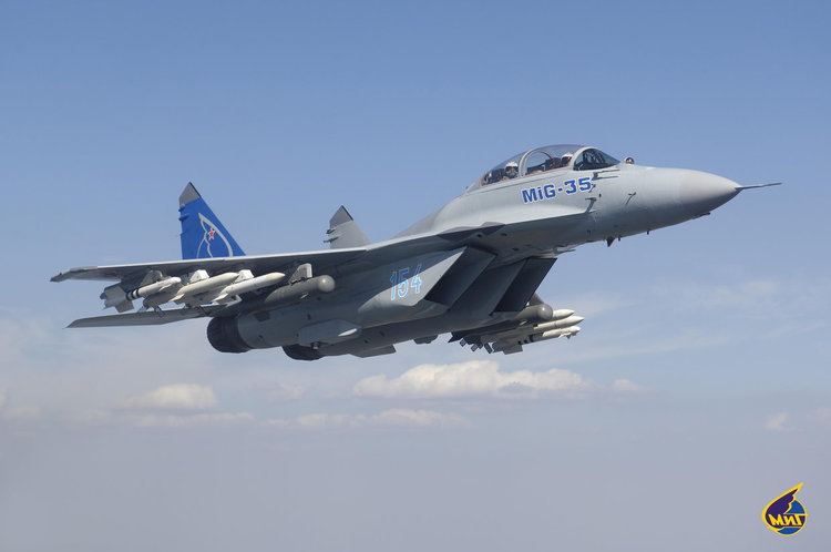 Русия започна изпитанията на новия изтребител МиГ-35 (видео)