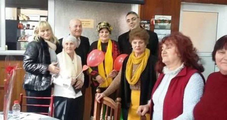 БСП в Кърджали зарадва кърджалийци с празник две в едно