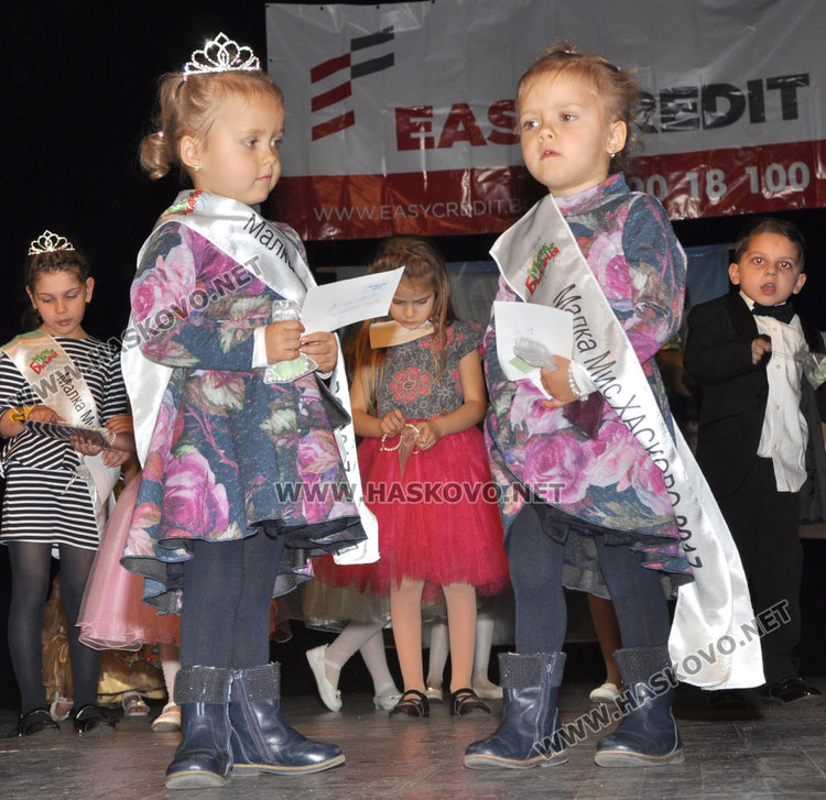 15 чаровни деца от Хасково на национален конкурс за мини мис и мини мистър