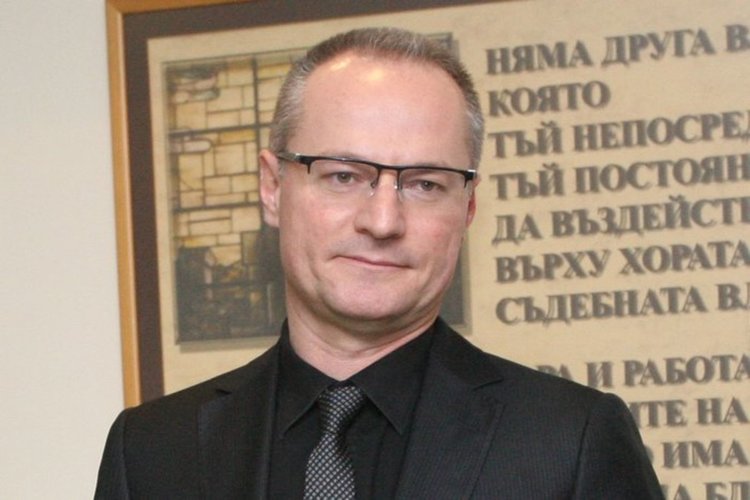 Лозан Панов се съмнява, че у нас има държавност