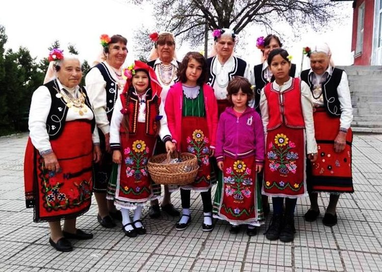 Отбелязаха Лазаровден в село Длъгнево