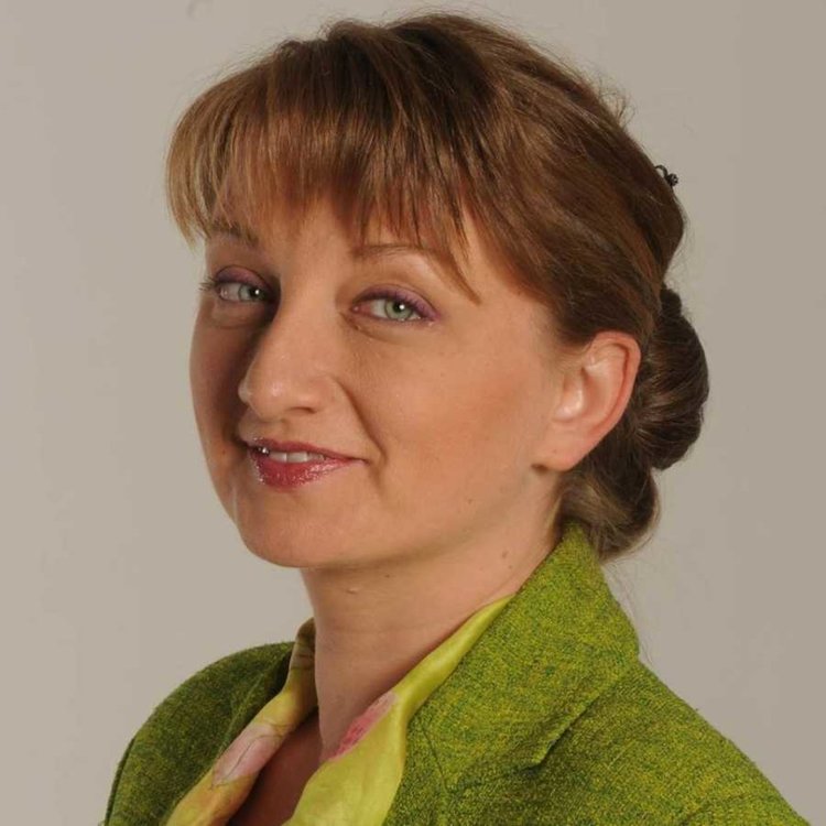 Деница Сачева стана заместник-министър в образователното министерство