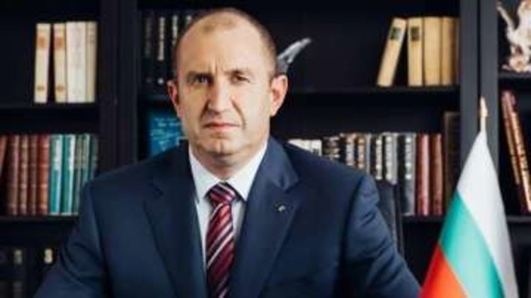 Радев: Стоим редом с Великобритания в борбата с тероризма  