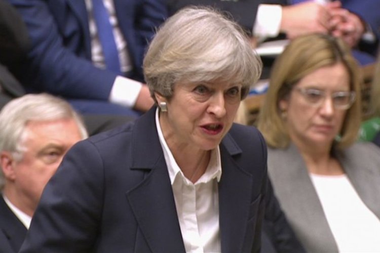 Тереза Мей договори парламентарната подкрепа на юнионистите