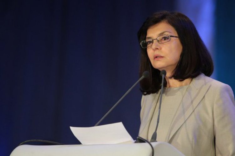 Меглена Кунева: Притеснена съм за европредседателството