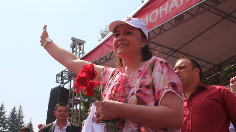 От Бузлуджа Нинова поиска ново правомощие за президента. Преглед на печата