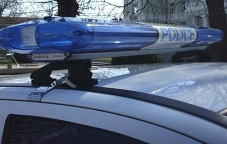 19-годишен разби мантинелите и се обърна в насрещното на магистралата