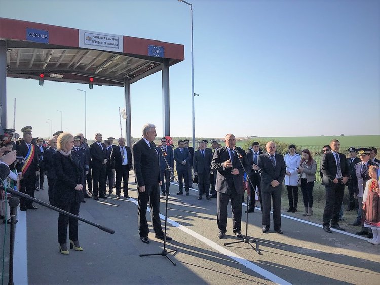 Бойко Борисов и Михай Тудосе откриха новия ГКПП Кайнарджа-Липница