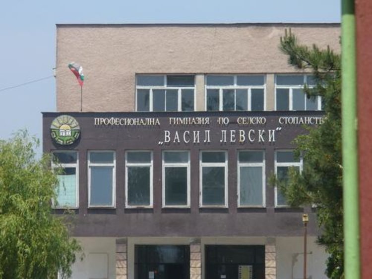 Община Първомай стартира изпълнението на проект „Подобряване на материално-техническата база на Професионална гимназия по селско стопанство „В. Левски“ – гр. Първомай с цел повишаване качеството на образователната среда“