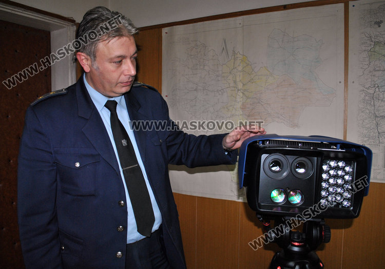 Новата мобилна камера на КАТ Хасково невидима за антирадарите
