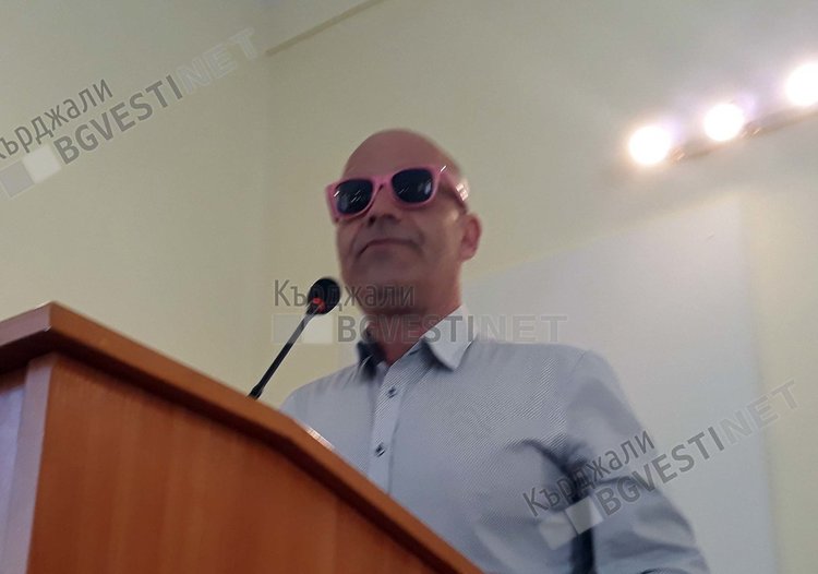   Намесиха третия пол насред дебата за бюджета на Кърджали