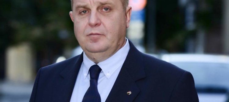 Процедурите за покупка на самолети и бронирани машини тръгват до края на март, обяви военният министър