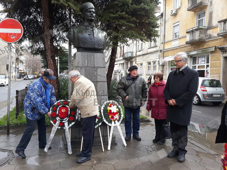 Тракийци в Кърджали почетоха войводите на свободата