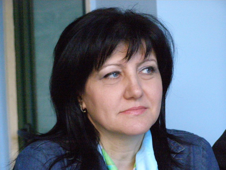 Цвета Караянчева: Депутатите не са безделници