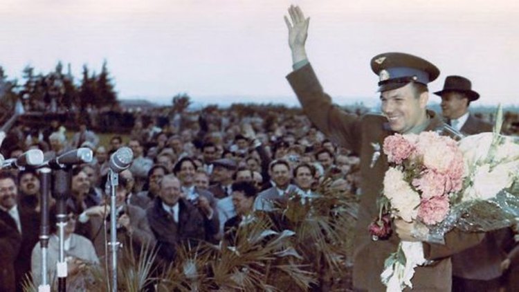 12 април. Честит празник на авиацията и космонавтиката!