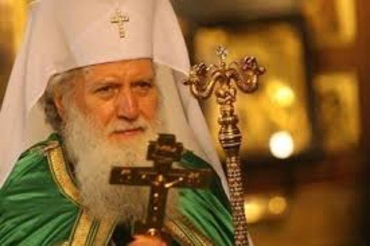 Стабилно е състоянието на патриарх Неофит