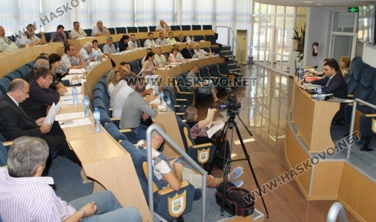 Димитровградските съветници обсъждат 25 докладни днес