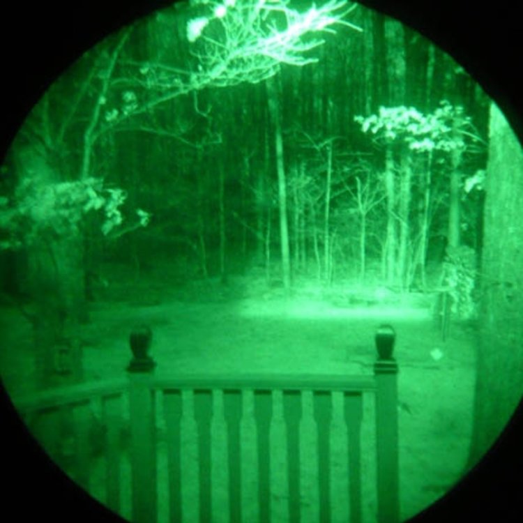 Хващат крадци на кабели с прибори за нощно виждане и служебно куче