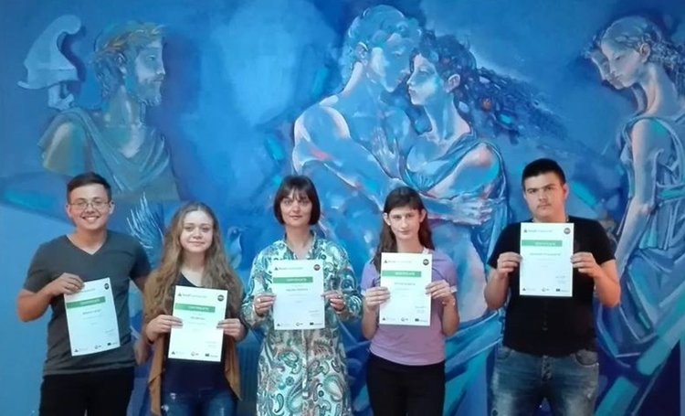 Екип  от СУ „Й.Йовков“  продължава в Международното състезание „Социални иновации“